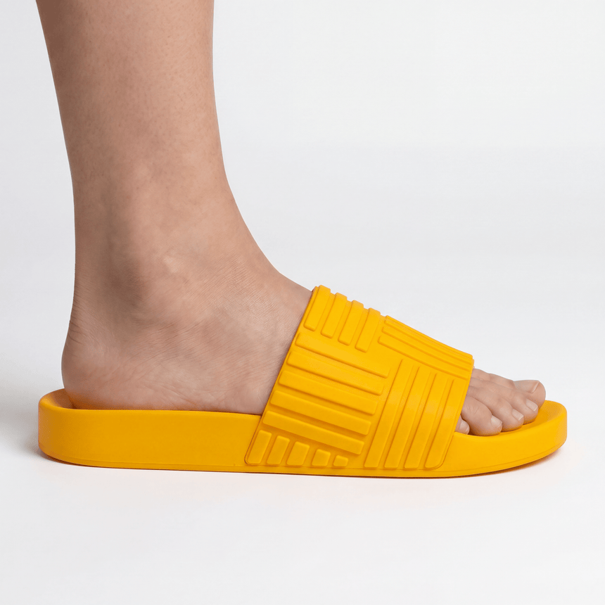 Bottega Veneta Carpet Embossed Rubber Slides Tangerine - Boinclo - Outlet Sale Under Retail