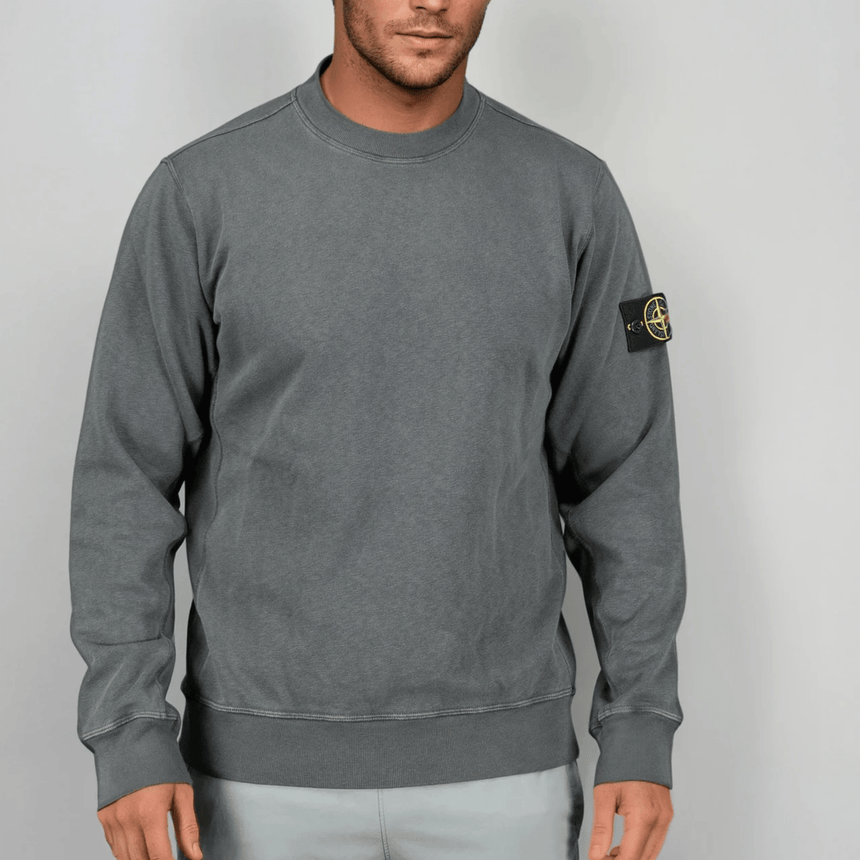 Stone Island Old Effect Crewneck Sweatshirt Charcoal Grey - Boinclo - Outlet Sale Under Retail