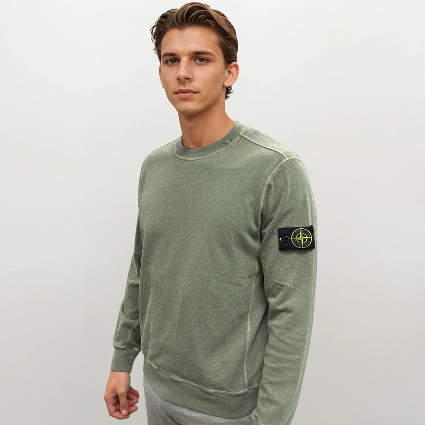 Stone Island Old Effect Crewneck Sweatshirt Musk Green - Boinclo - Outlet Sale Under Retail