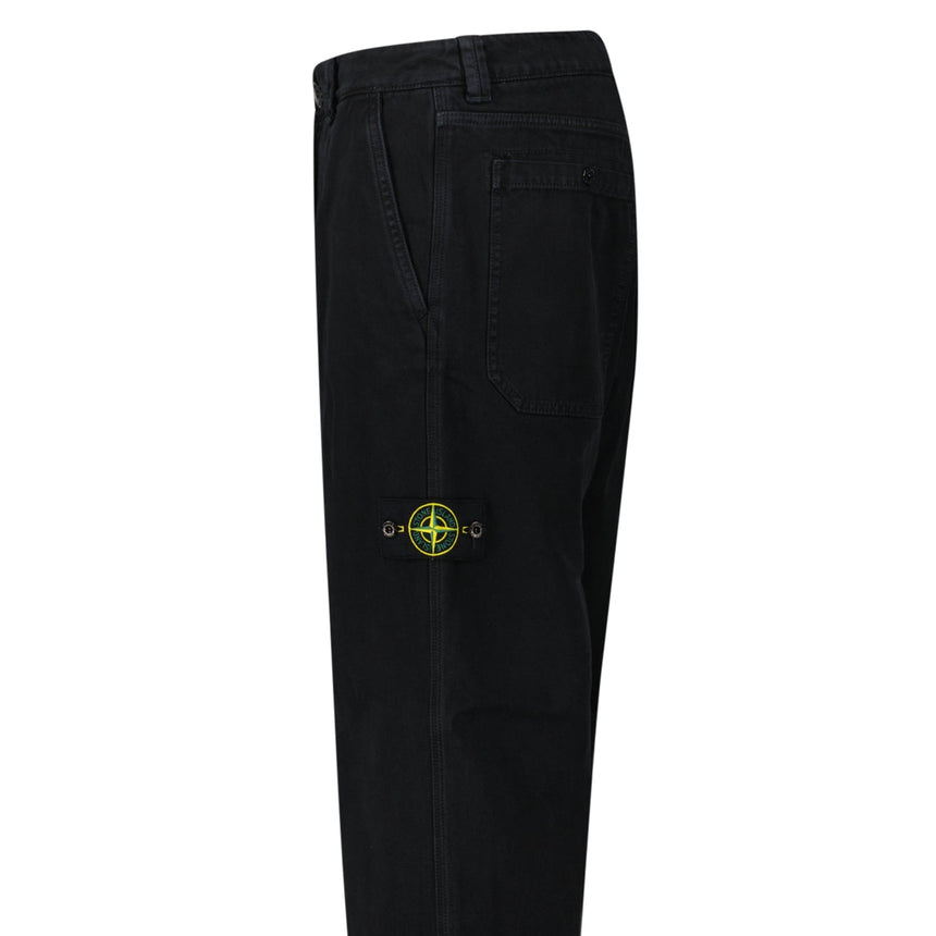 Stone Island’s Broken Twill ‘Old’ Effect Cargo Pants in Black - Boinclo - Outlet Sale Under Retail