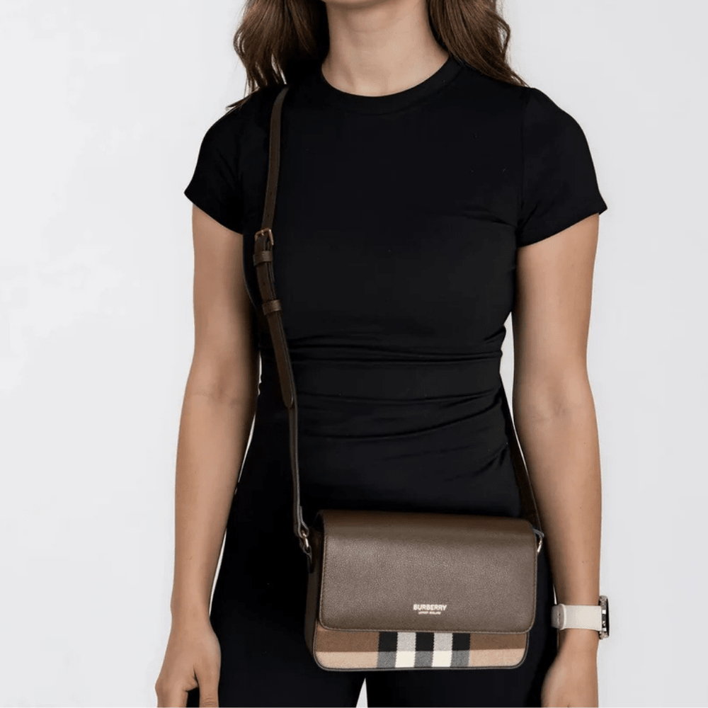 Burberry 'New Hampshire' Leather Shoulder Bag Ebony Brown - Outlet