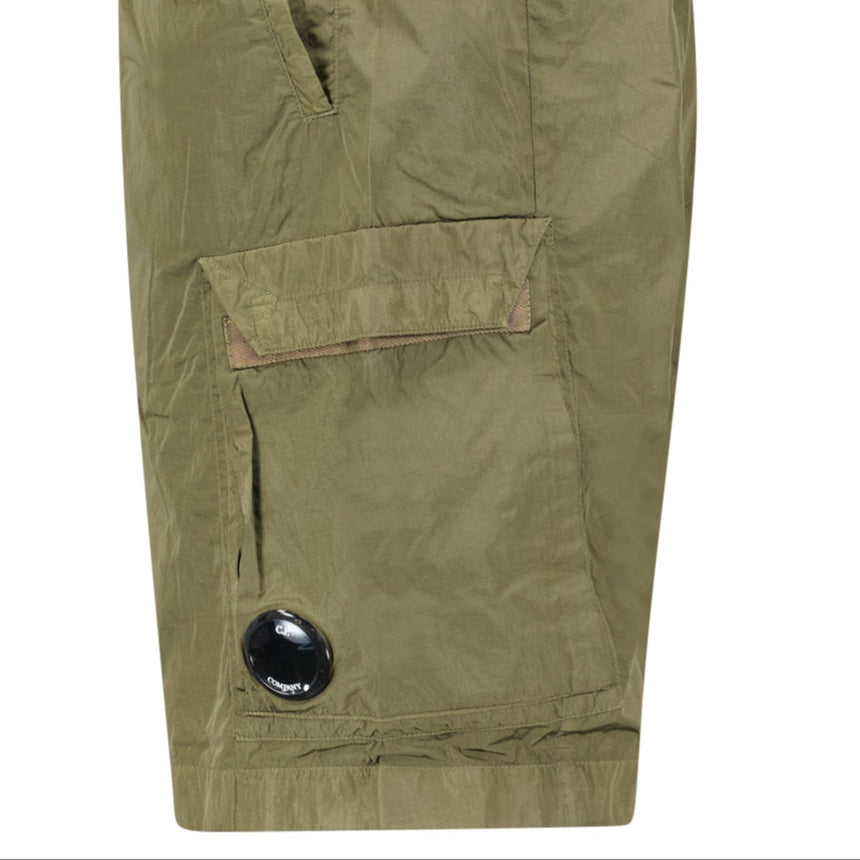 CP Company Chrome-R Cargo Shorts in Military Green - Boinclo - Outlet Sale Under Retail