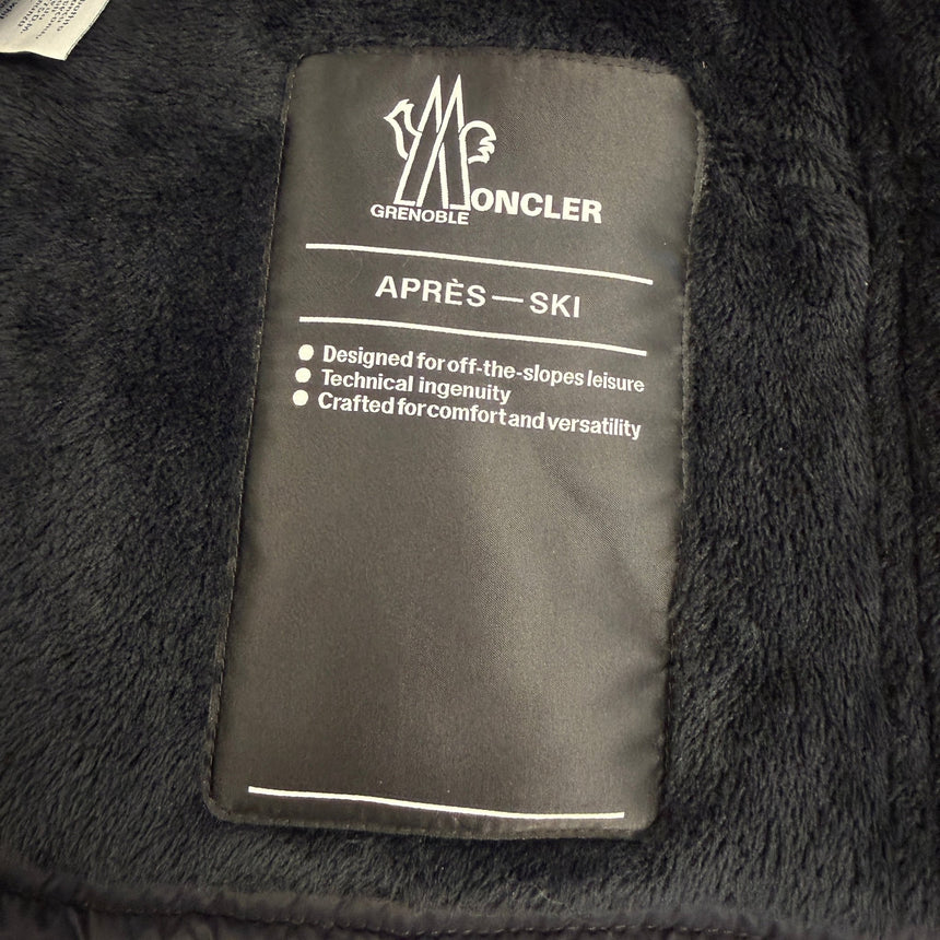 Moncler Grenoble Padded Gilet in Black - Boinclo - Outlet Sale Under Retail