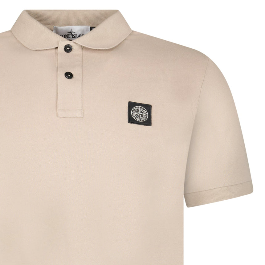 Stone Island Compass Badge Polo T-Shirt Slim Fit in Desert Beige - Boinclo - Outlet Sale Under Retail
